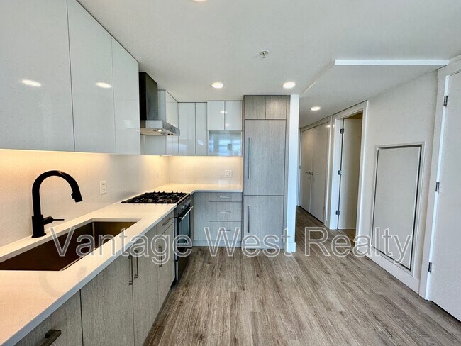 Photo - 1588 Ellis St