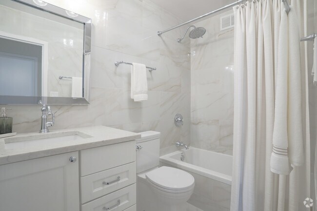 2 BR, 2 BA - Bathroom
