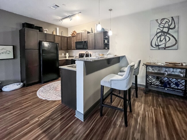 Open Kitchen with Bar