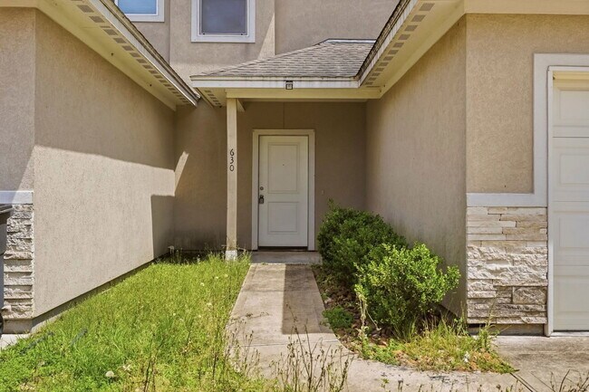 Photo - 630 Magnolia Bend
