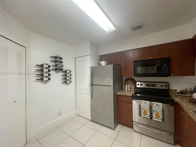 Photo - 13946 SW 90th Terrace Unit 13946