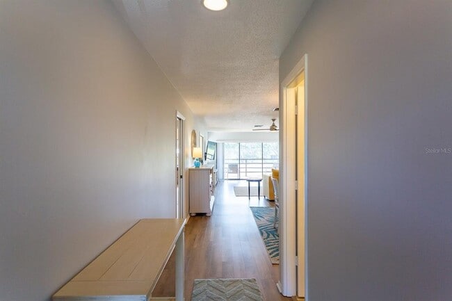Photo - 5630 Golf Pointe Dr Unit 206
