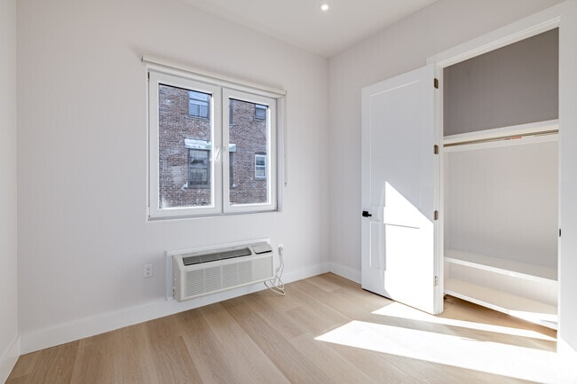 3BR, 2.5BA w/Den - 1,325SF - Third Bedroom