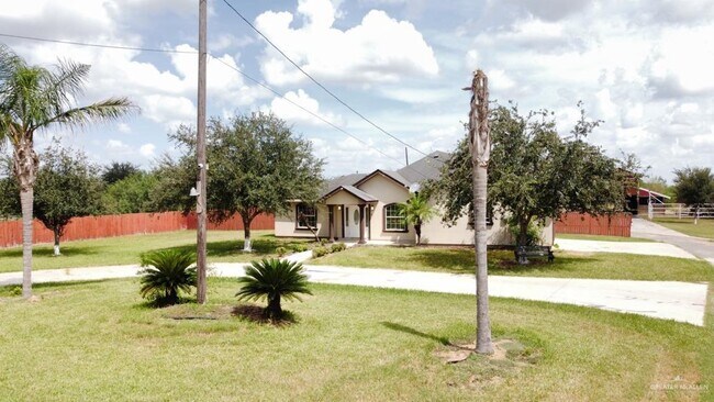 Photo - 308 Eldora Rd House