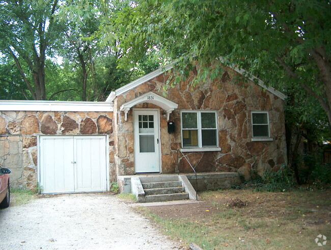 Building Photo - 1851 N Johnston Ave Rental