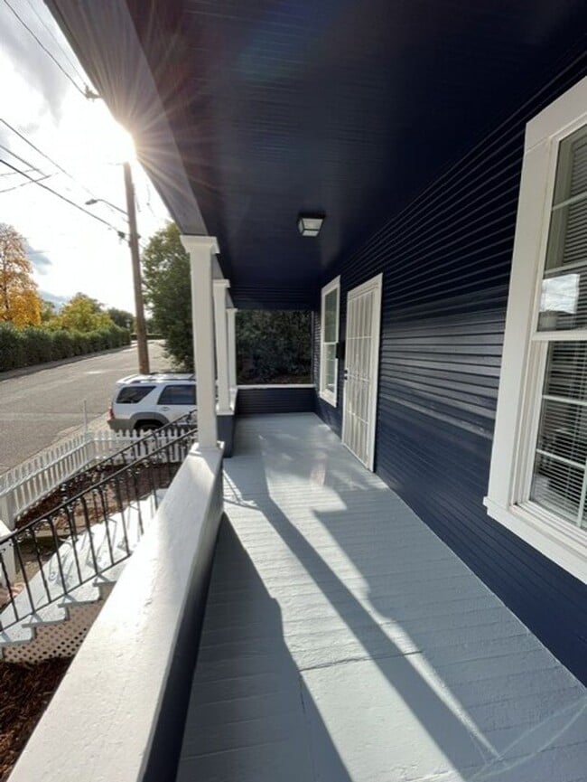 Photo - ZPINE1066 Unit A