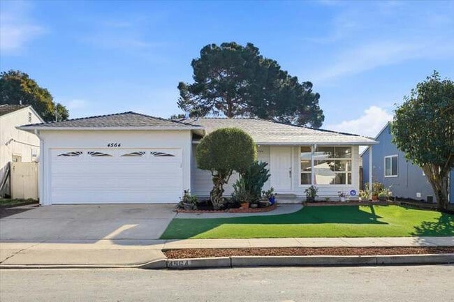 Photo - 4564 San Juan Ave