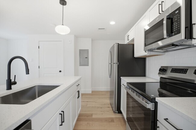 Photo - 2302 E Norris St Unidad 3