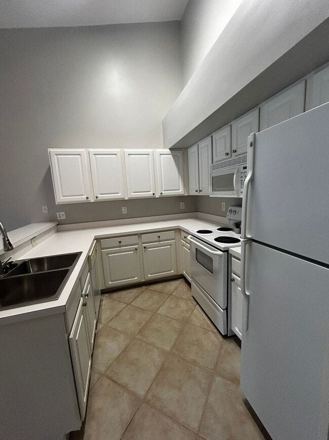Photo - Spacious 1-Bedroom in “The Residence” FIRS...