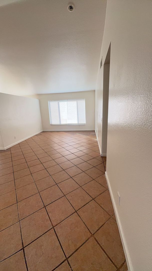 Photo - Adelanto 4 Bedroom