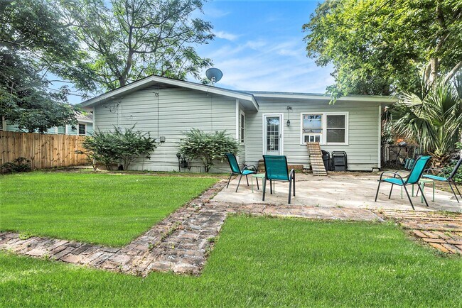 Photo - 116 Whiting Ave