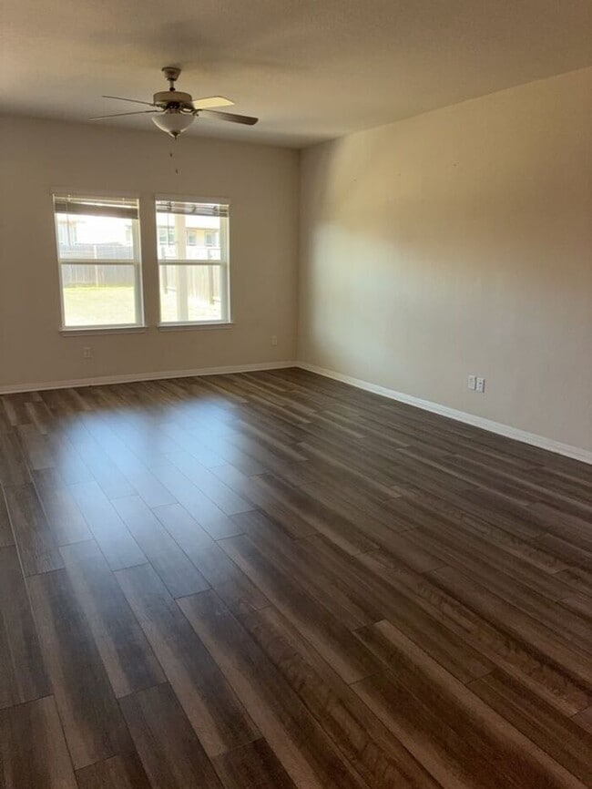 Photo - 4BR SFR • W/D In Unit • Covered Parking • Hutto, TX