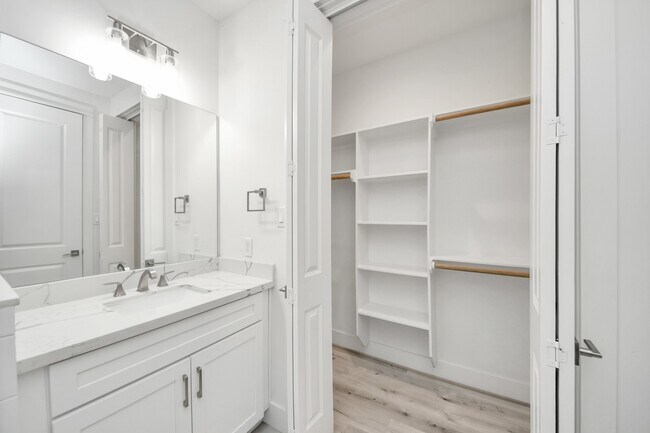 Photo - 2920 Nance St