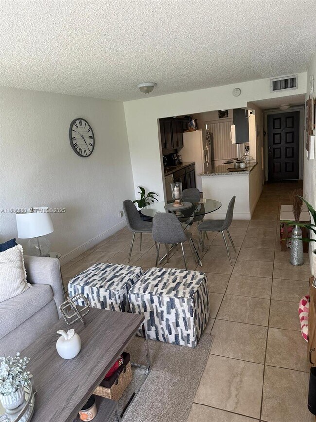 Photo - 9984 Nob Hill Ct Unidad 9984