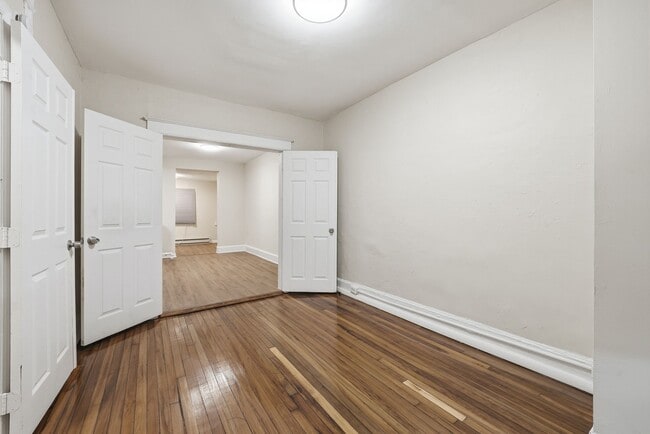 Photo - 711 Harvard St NW