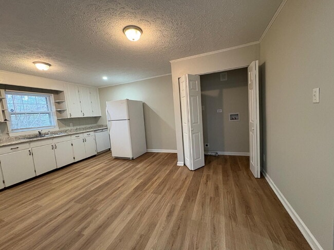 Photo - Under the cherry blossom tree, one did see, the cutest house on Sandra ever to be!