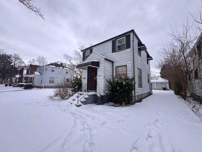 Photo - Charming 3-Bedroom Property in Prime Location