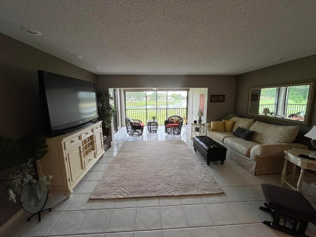 Photo - 12870 Briarlake Dr Unit 205