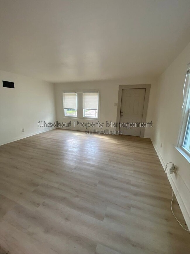 346 Mueller Ave