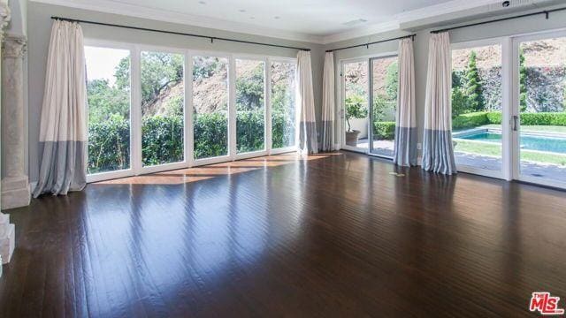 Photo - 1693 Marmont Ave