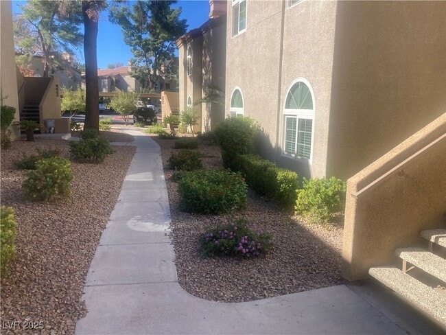 Photo - 3145 E Flamingo Rd Unidad 1083