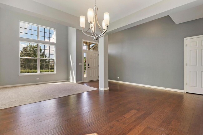 Photo - 643 Seneca St