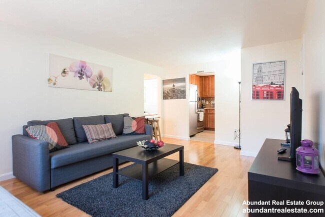 Photo - 21 Oxford Cir Unit 1