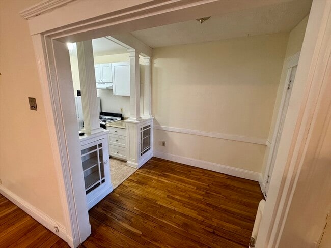 Photo - 31 Dennison Ave Unit 1