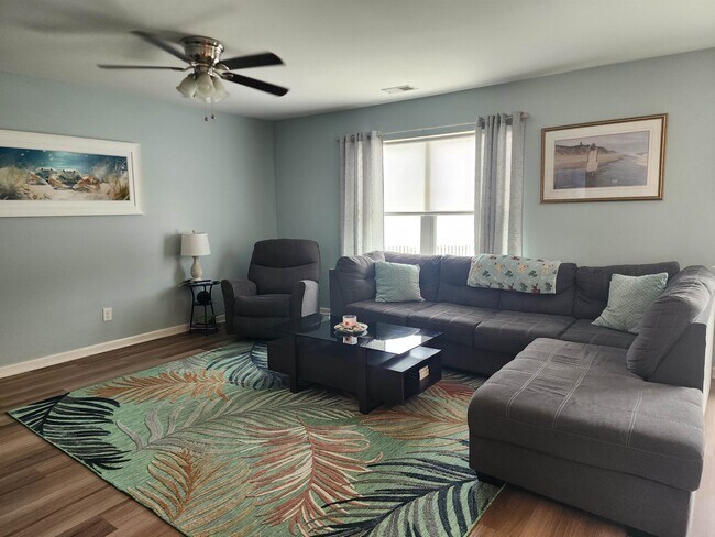 Photo - 1300 Arbor Ct