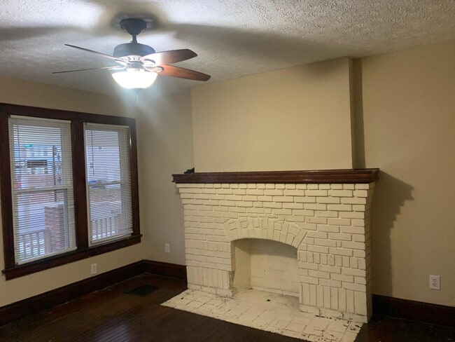 Photo - 575 E Kossuth St