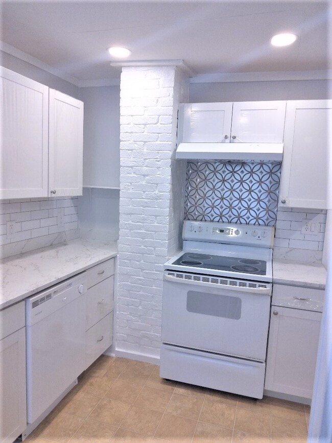 Photo - 1211 Dickson Ave