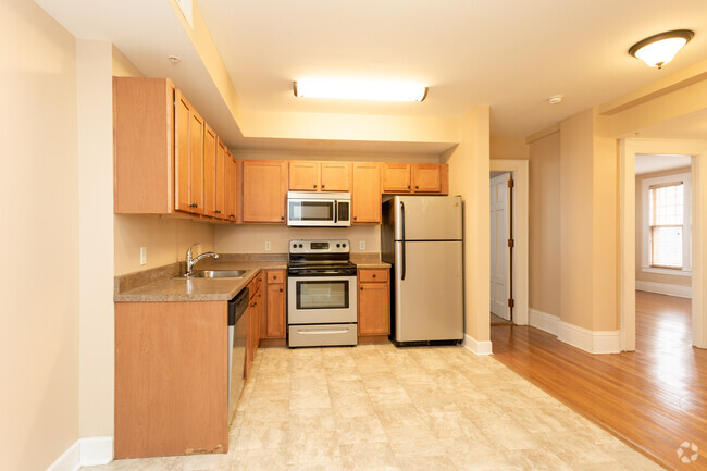 615- 2BR, 1BA - Kasson Place Apartments