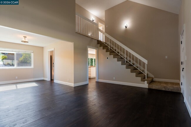 Photo - 1359 Shade Oak Ln