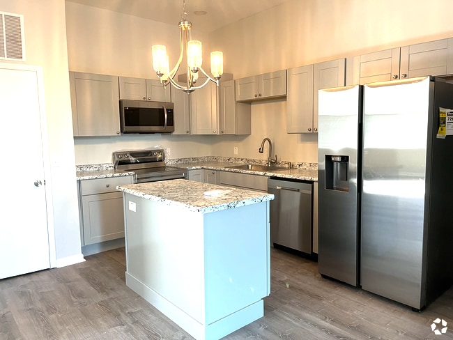 Building Photo - 17 W Main St Unit 1 Rental
