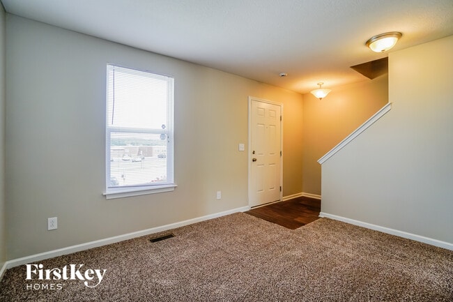 Photo - 2144 Greencrest Way