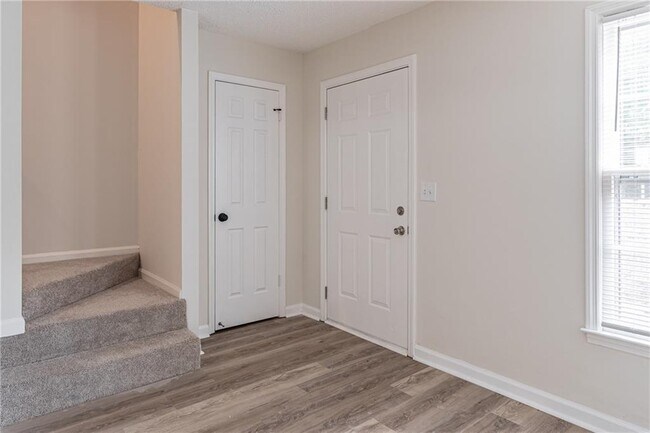 Photo - 1054 Old Holcomb Bridge Rd