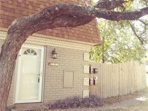 Building Photo - 2304 Barton Village Cir