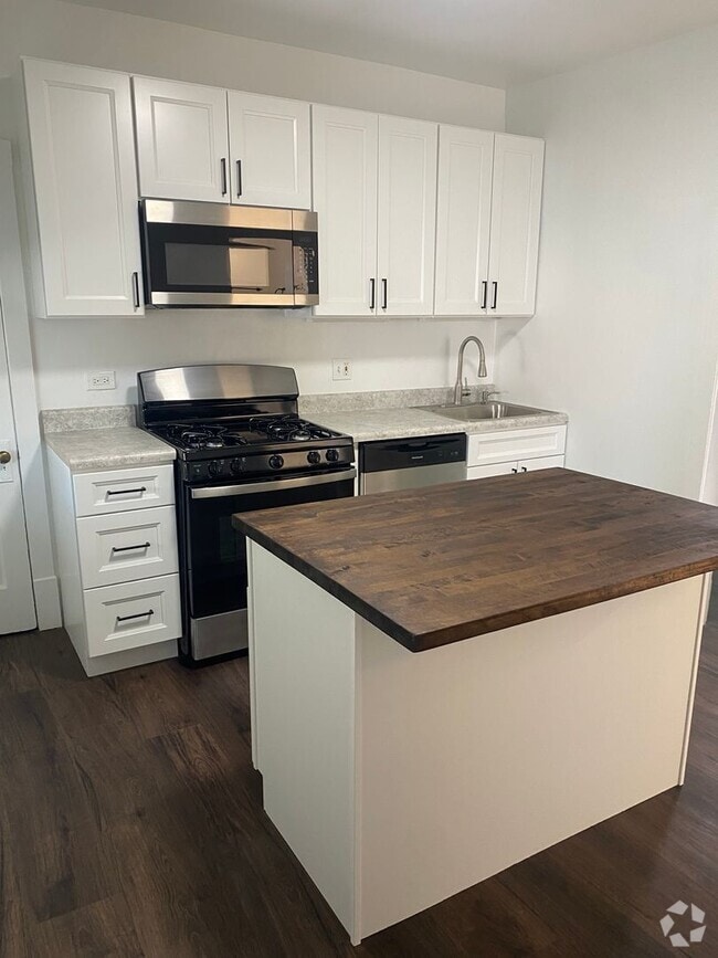 Building Photo - Keystone Unit 2 Rental