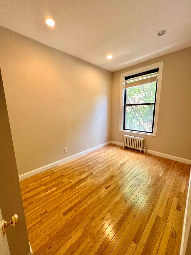 Bedroom.1 - 400 Marlborough St Unit Four