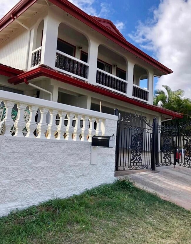 Photo - 94-530 Mahoe St