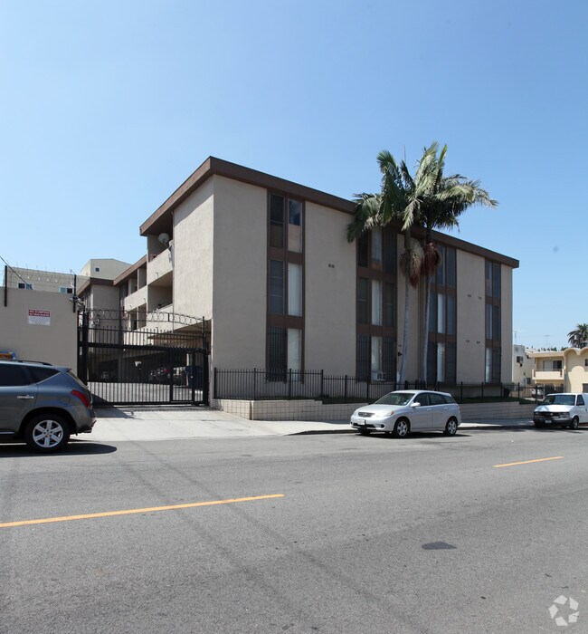 950 S St Andrews Pl Apartments For Rent in Los Angeles, CA