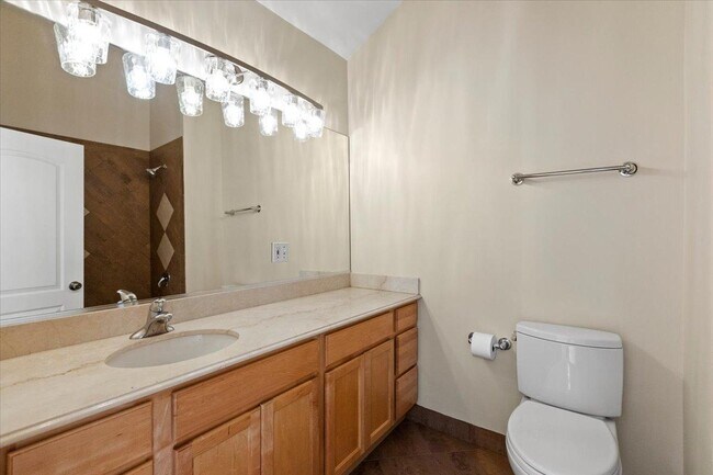 Photo - 2 bedroom in Chicago IL 60642 Unit 2