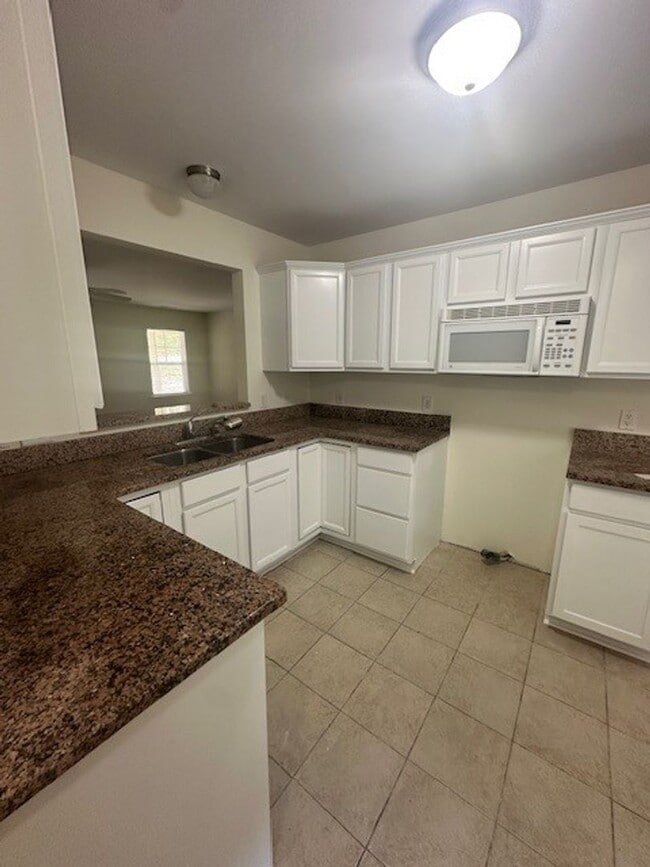 Photo - 3 Bedroom Condo