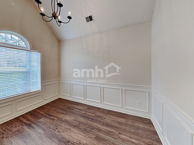 Photo - 1759 Maxey Ln