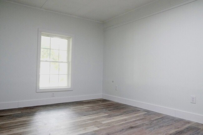 Photo - 1608 1st St NW