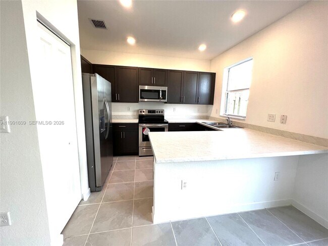 Photo - 1864 SE 27th Rd