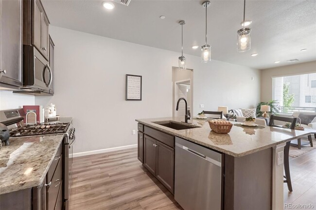 6153 N Ceylon St Unit 10-108