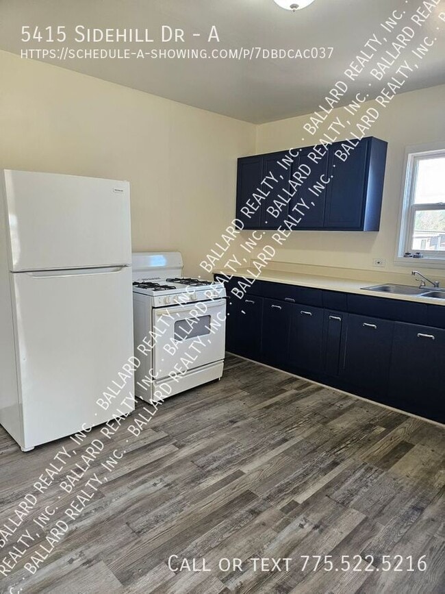 Photo - 5415 Sidehill Dr Unit A