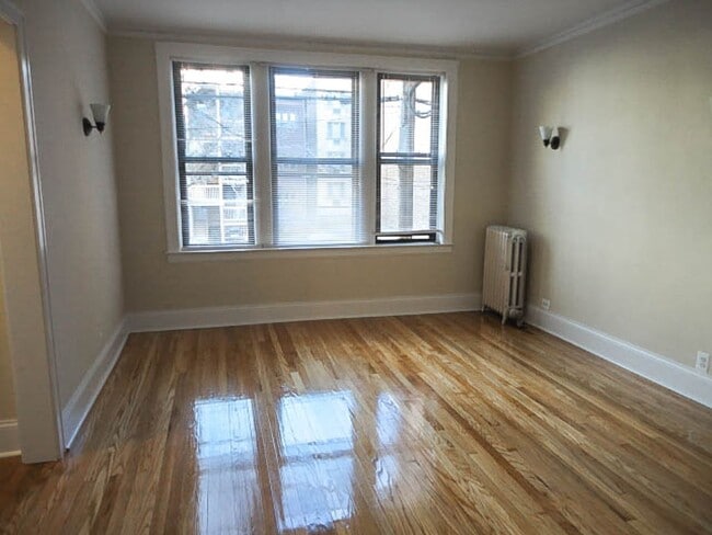 Photo - 428 W Surf St Unit 207