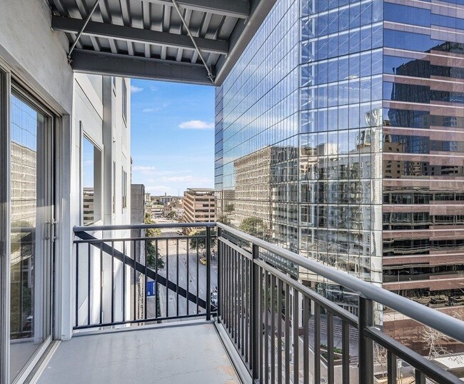 Photo - 800 Brazos St Unit 802.022